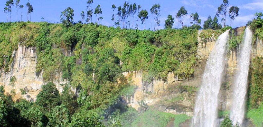 Sipi Falls hiking trail, part of Mount Elgon and Uganda Safari. Credit: Home of Friends